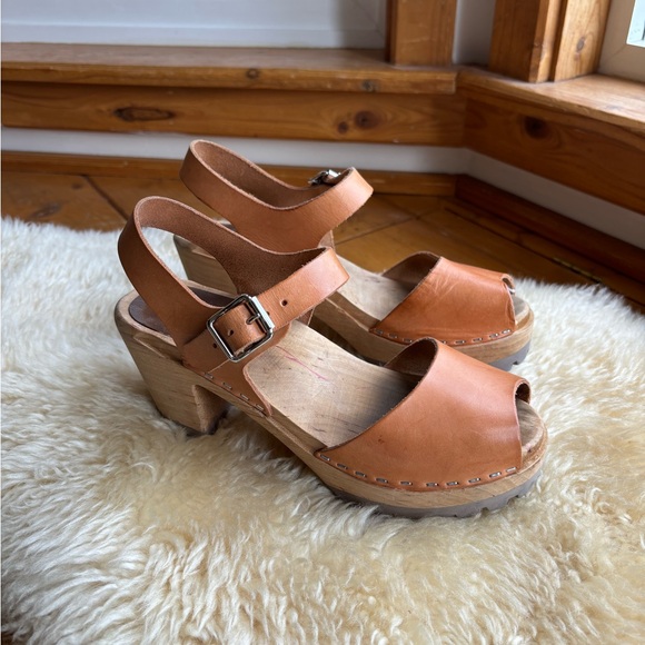 MIA Shoes - Peep Toe Swedish Clogs